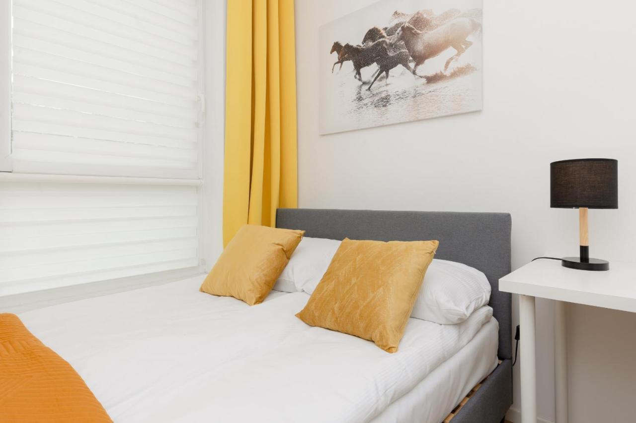 Apartment With Ac Warsaw Mokotow Business Centre By Noclegi Renters Exterior foto